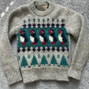VintageL.L. Bean Gray Wool Crewneck Sweater with Teal, Navy and Red Puffin Motif